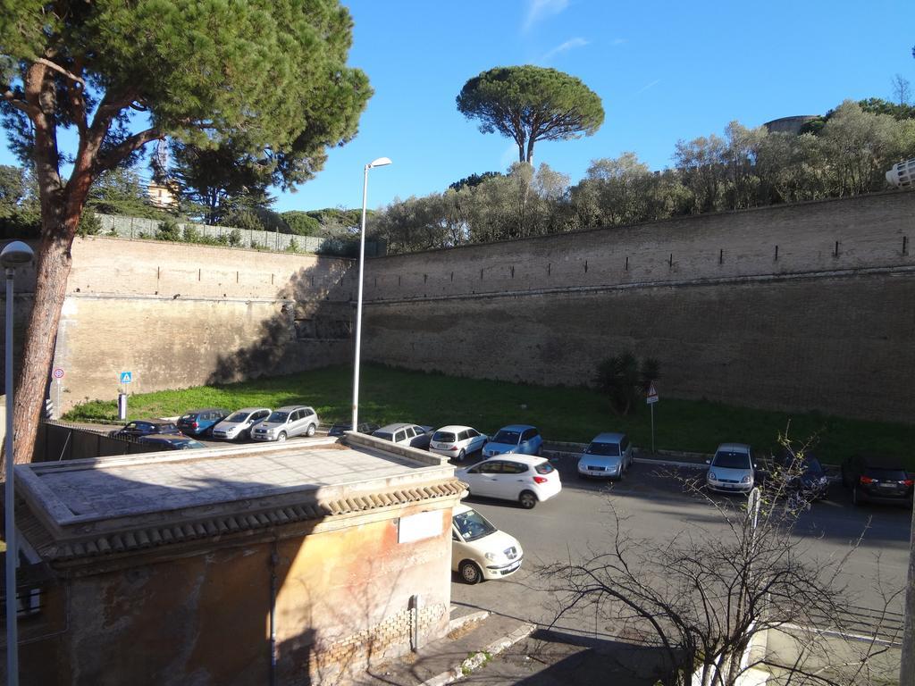 Vatican Suites Happy Holidays Roma Habitación foto